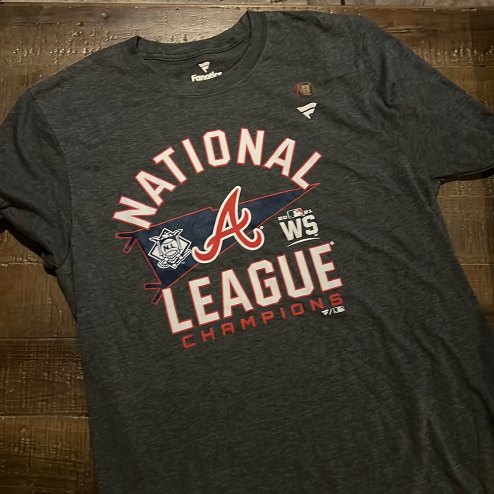 NWOT - Atlanta Braves National League Champions tee Fanatics.